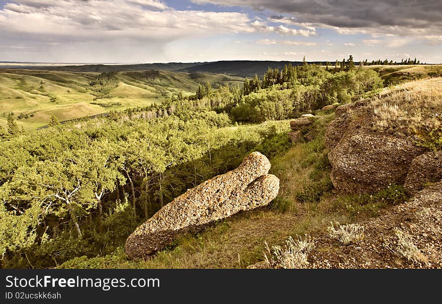 Cypress Hiils Canada conglomerate cliffs Saskatchewan view