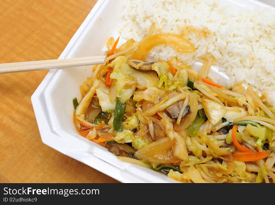 Healthy Asian style vegetable set meal