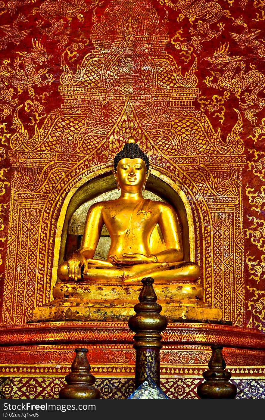 Sihing Buddha in Wat Pa Sing