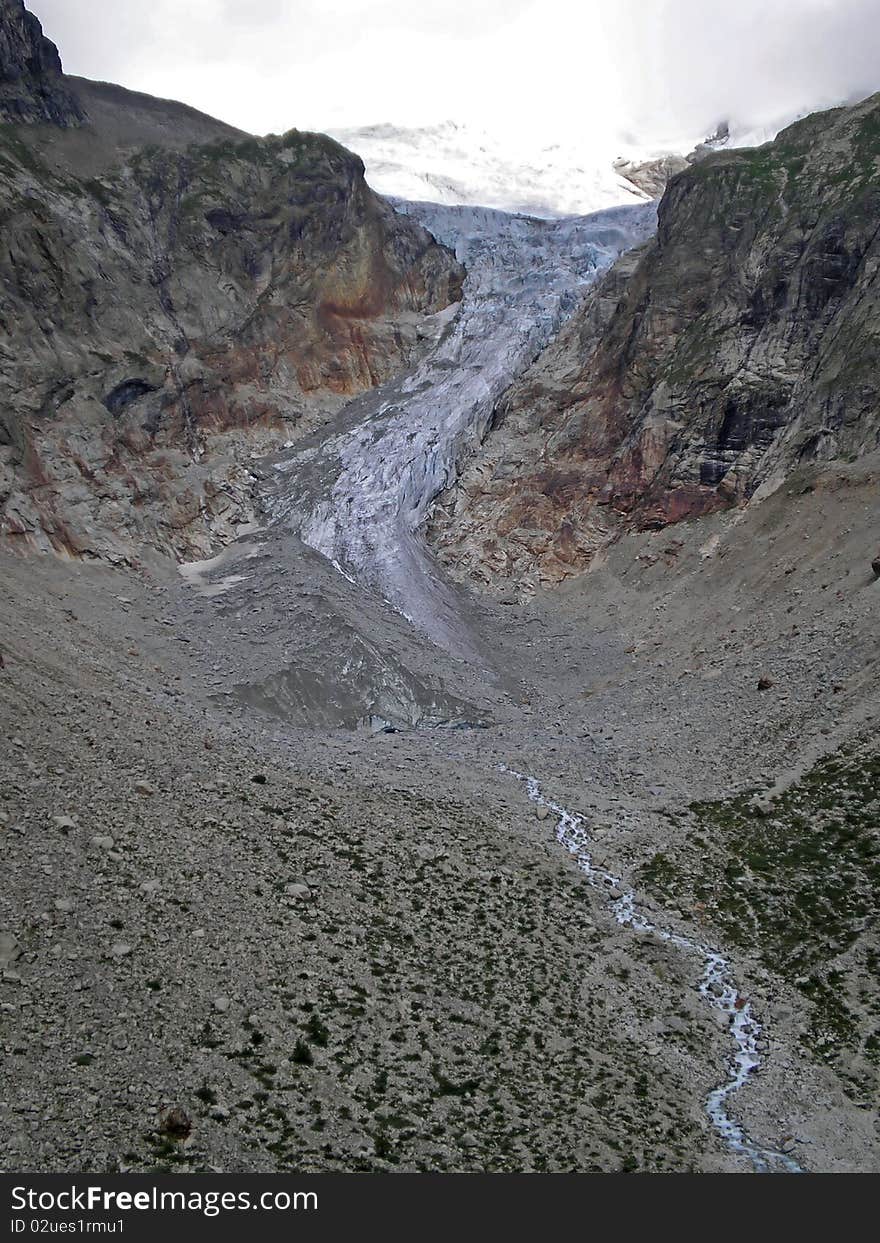 Glacier of pre de bar in val ferret