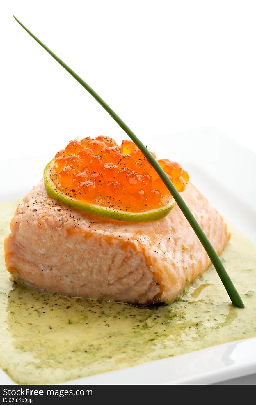 Salmon Fillet in Cream Sauce with Salmon Roe