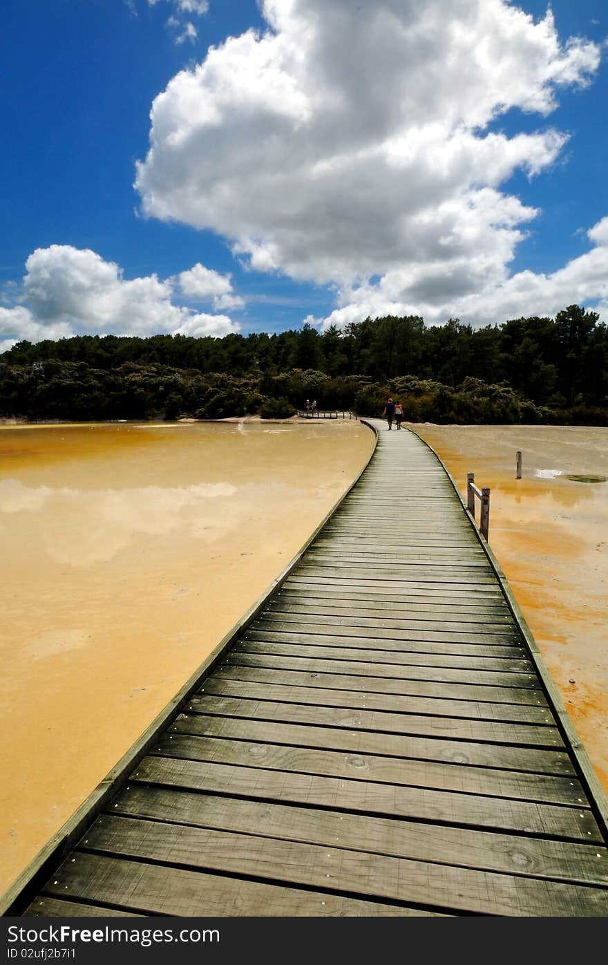 Boardwalk over Artist s Palette, Wai-O-Tapu