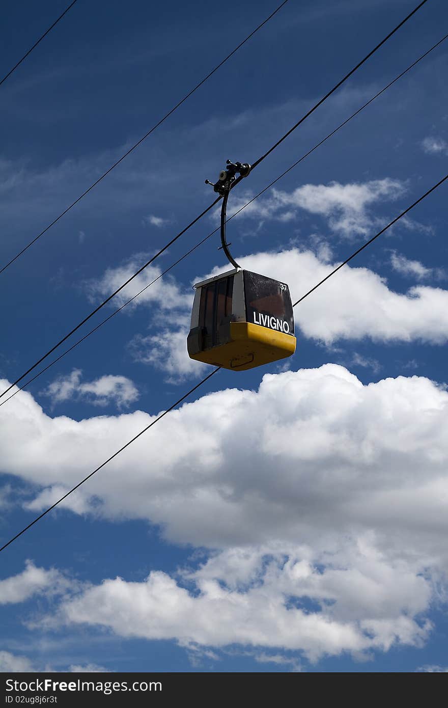 The carosello funicular from 1800 mt to 3000 mt. The carosello funicular from 1800 mt to 3000 mt.