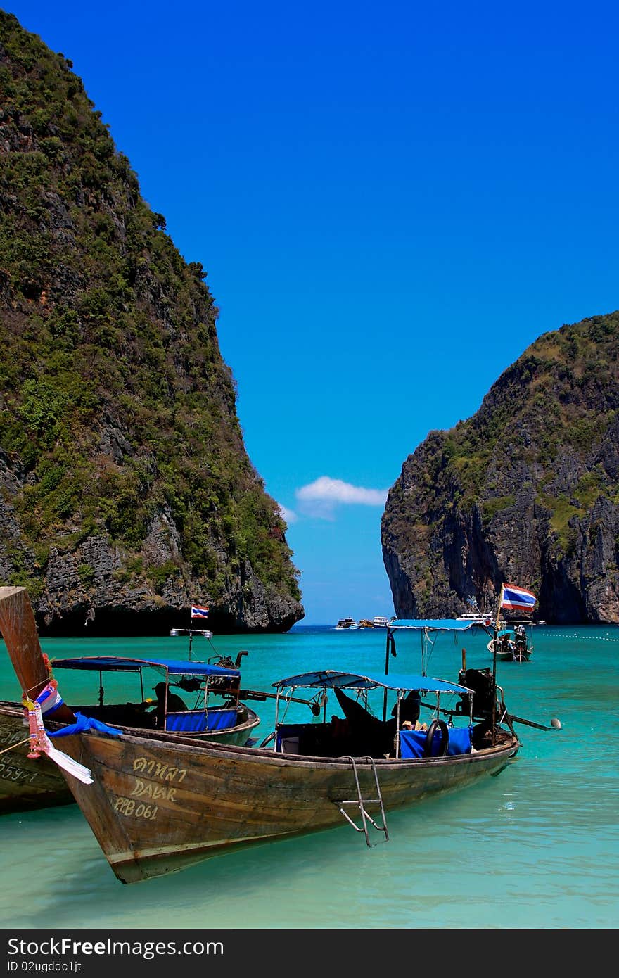 Thailand phi phi island boat. Thailand phi phi island boat