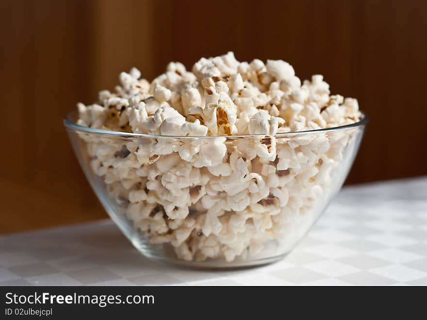 Popcorn in the bowl