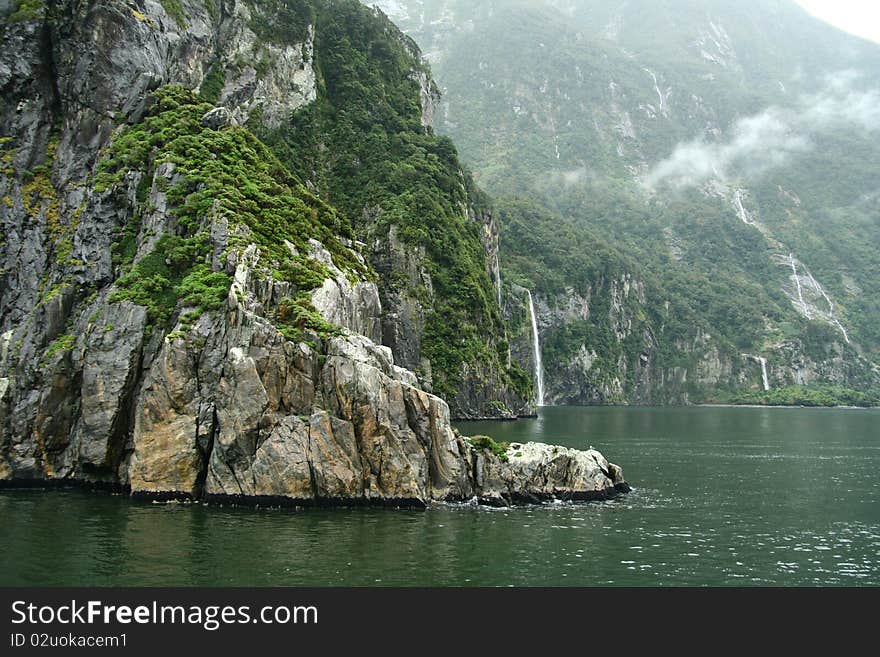 Milford Sound - New-Zealand south island.