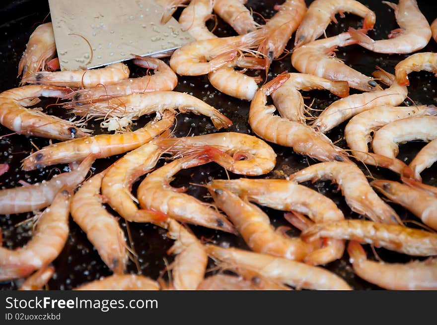 Grilled prawns in a barbecue