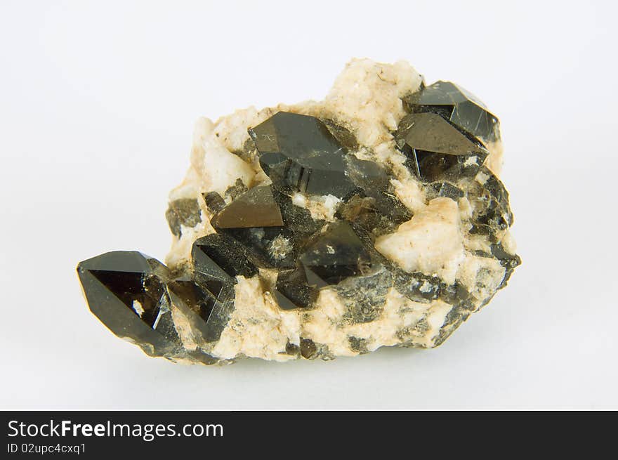 Quartz crystals are black