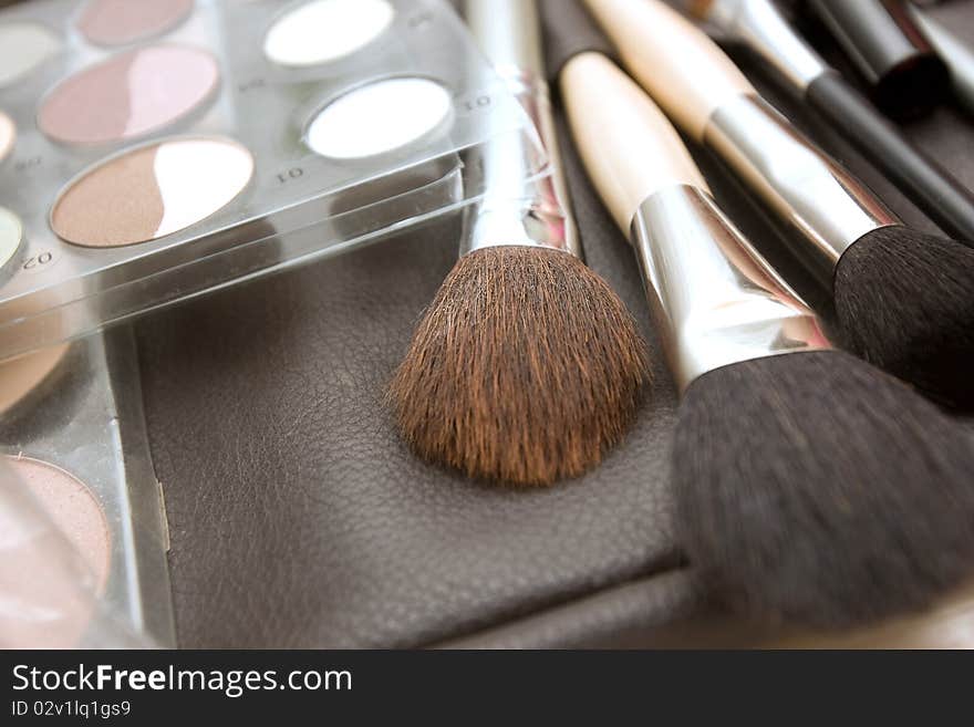 Brushes to make-up