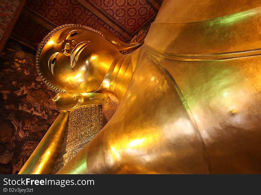 Big Golden Reclining Buddha, Wat Pho, Bangkok, Thailand.