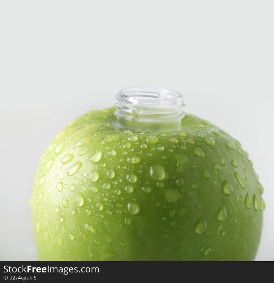 Refreshing green apple and juice