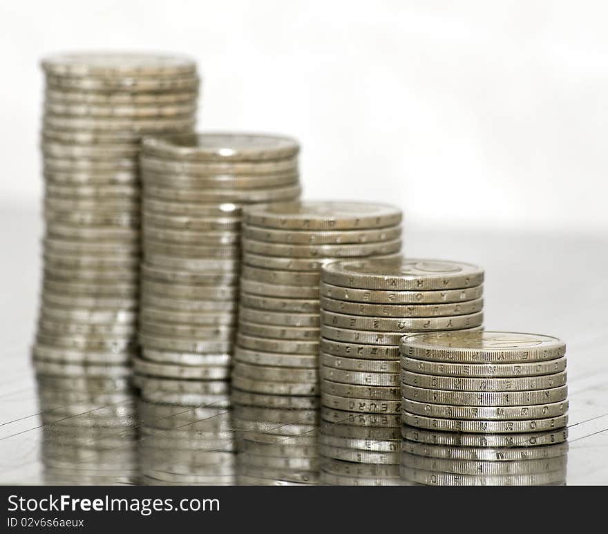 Coin wall of stair shape on metal plate