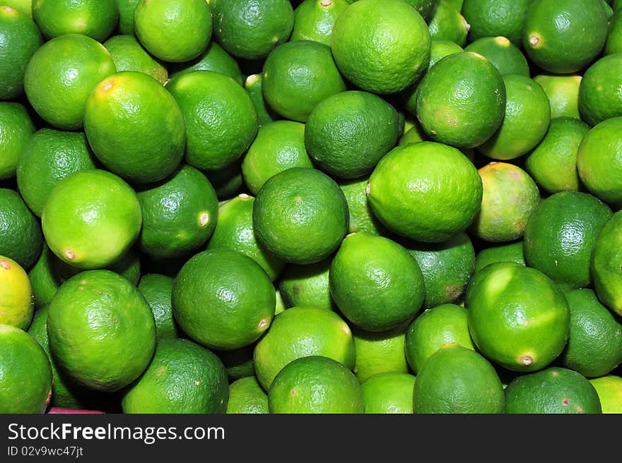 Green lime in the markets