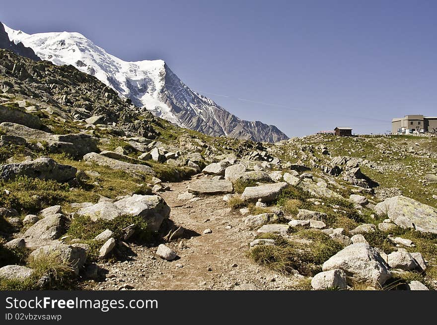 Since the Plan de l'Aiguille, you can see the top of Mont-Blanc and the Aiguille du Midi. Since the Plan de l'Aiguille, you can see the top of Mont-Blanc and the Aiguille du Midi