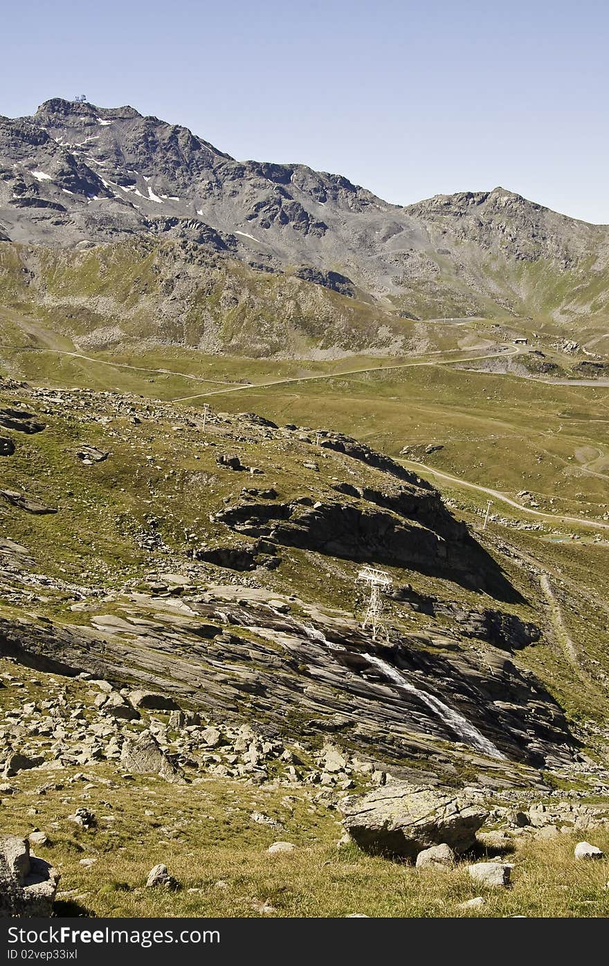 This valley is part of the Vanoise National Park in it, you can do all sorts of excursions. This valley is part of the Vanoise National Park in it, you can do all sorts of excursions