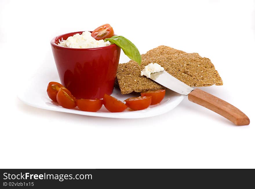 Creame cheese, tomatoes and crisps