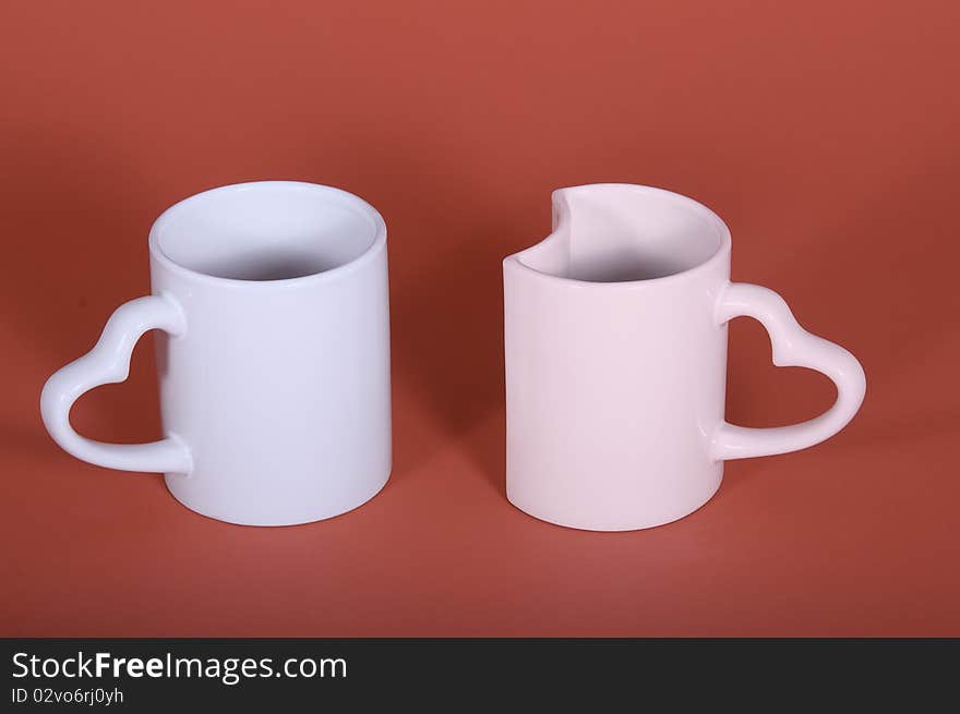 This pair of cups represent a couple sentimental, through color and forms. This pair of cups represent a couple sentimental, through color and forms