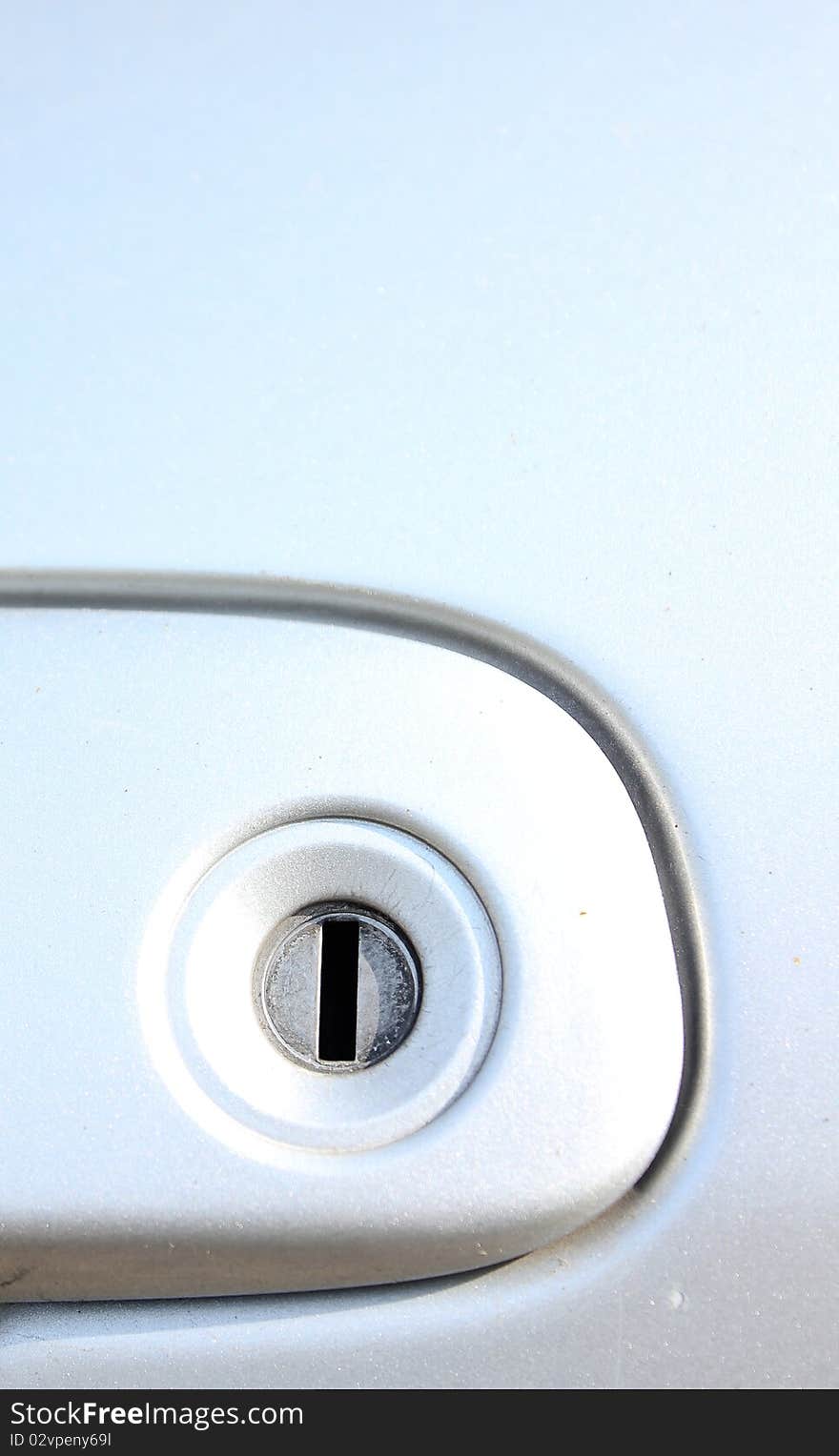 Keyhole of the silver coloured car