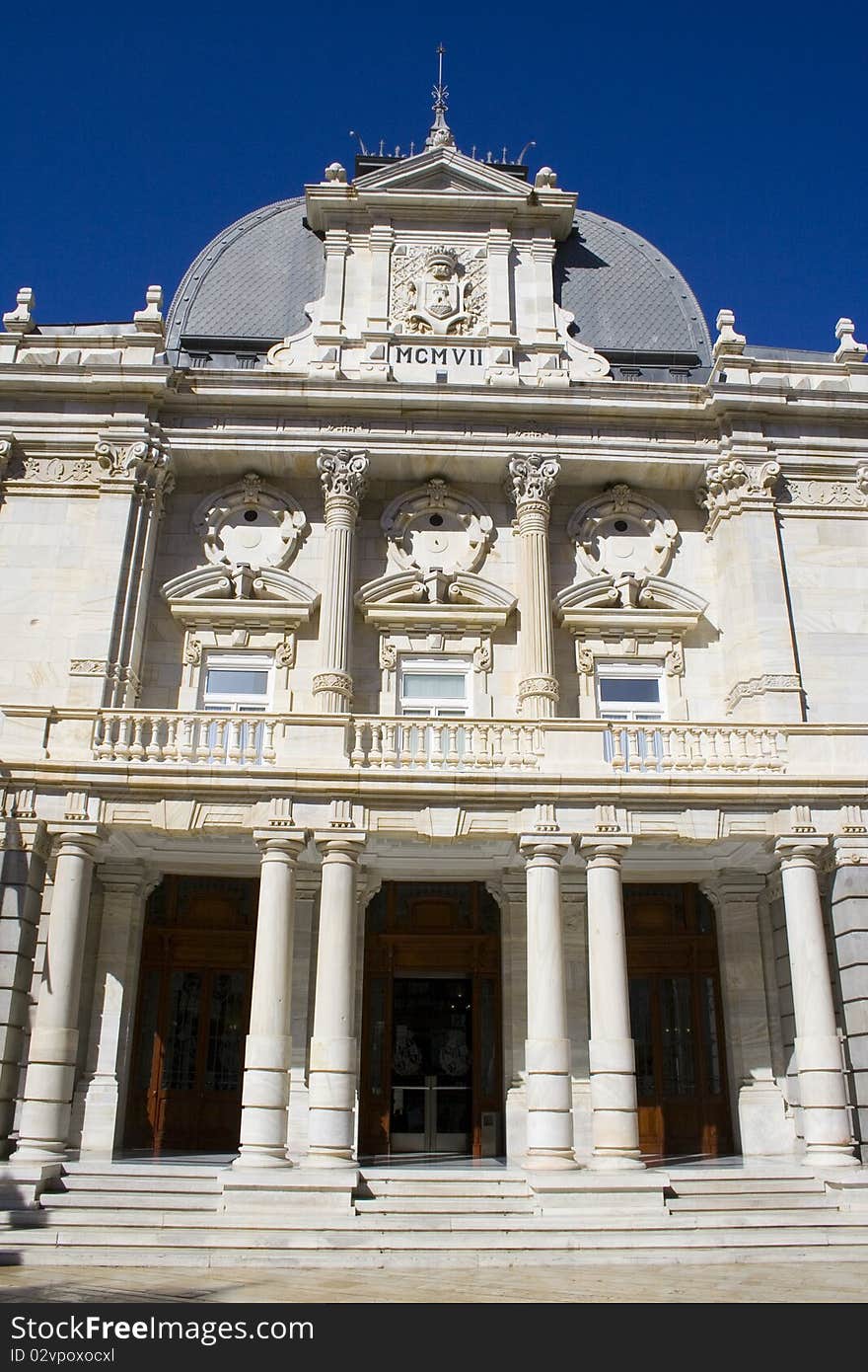 Town Hall in Cartagena with a beautiful blue sky. Town Hall in Cartagena with a beautiful blue sky.