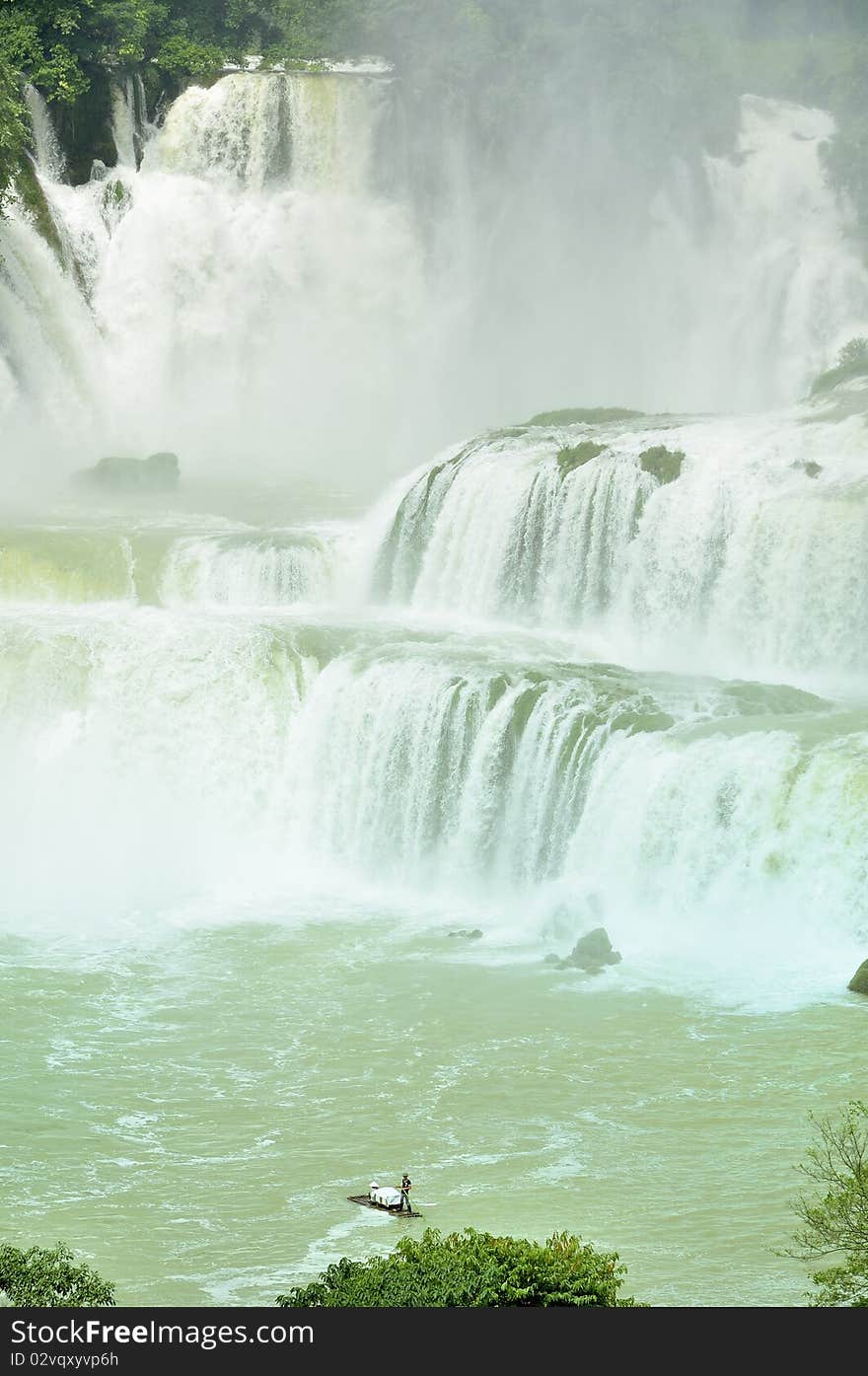 The spectacular waterfall water greatly