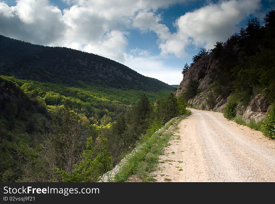 Road Toward Mountains