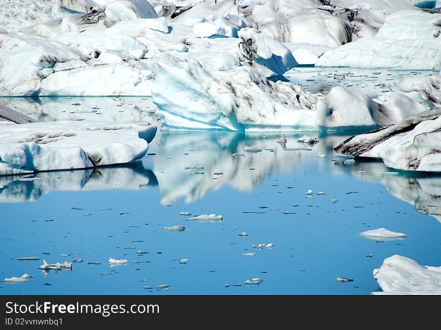 Jokulsarlon lake with glacier