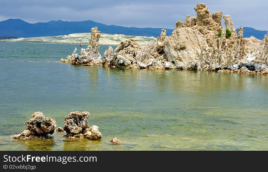 Tufa Formations In Mono Lake, California