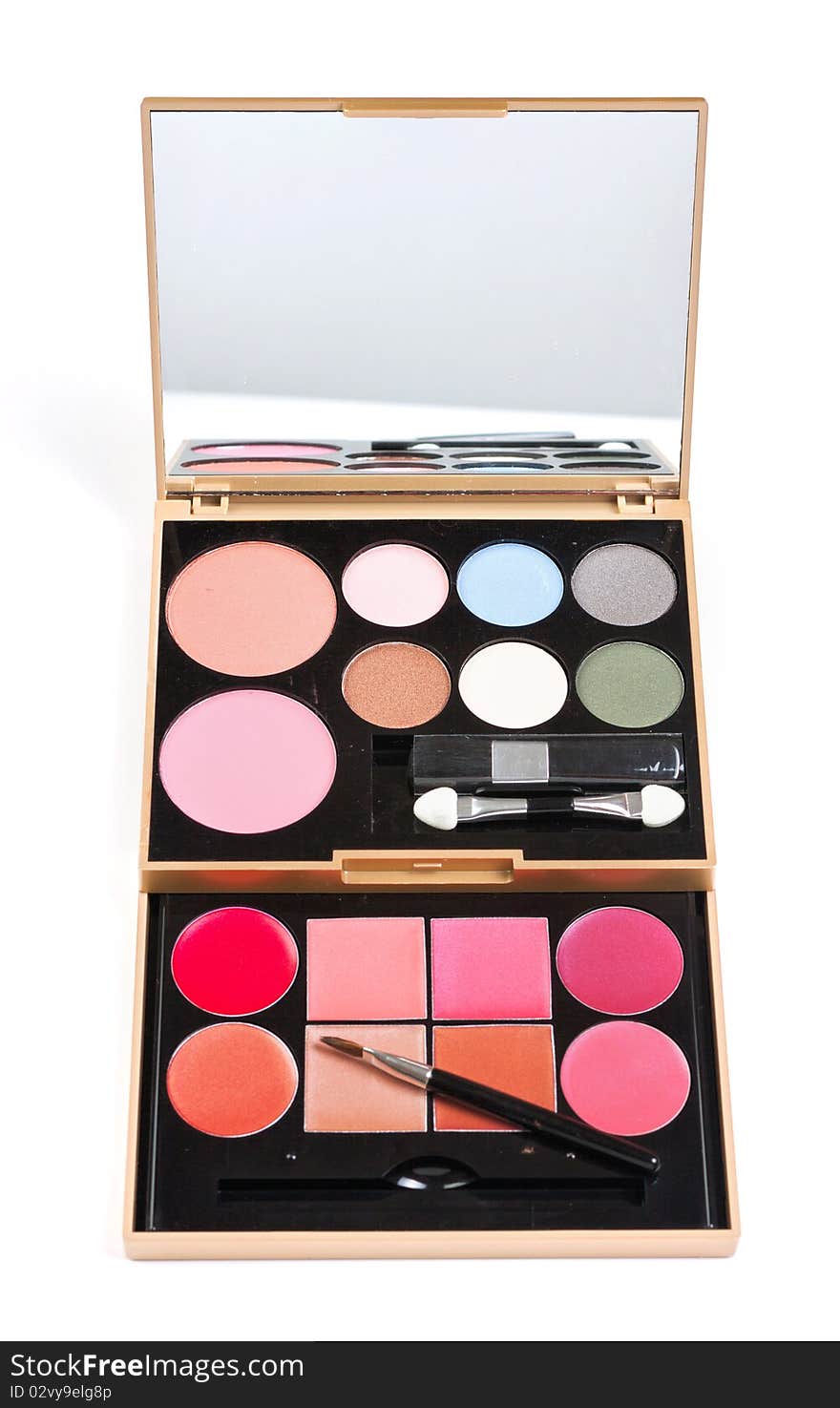 Eyeshadows set with brush