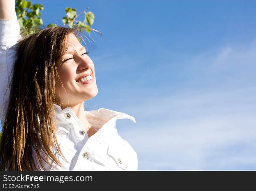 Portrait of pretty young woman - Outdoors