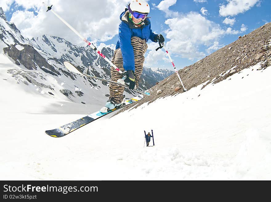 Freerider, jumping in a mountains