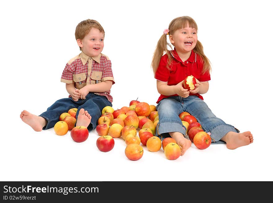 The boy and the girl with apples