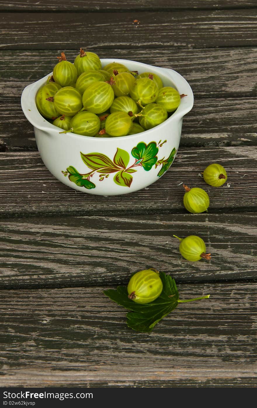 Bowl of freshly picked gooseberries