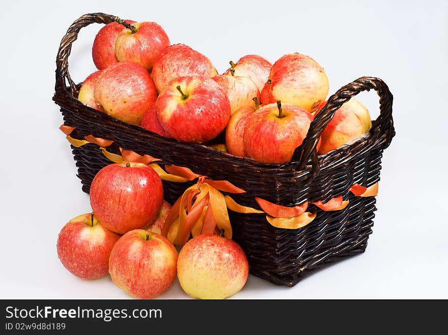 Basket with red apples