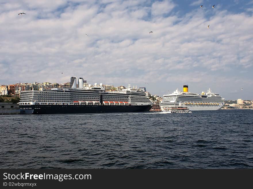 Cruise ship in istanbul harbor