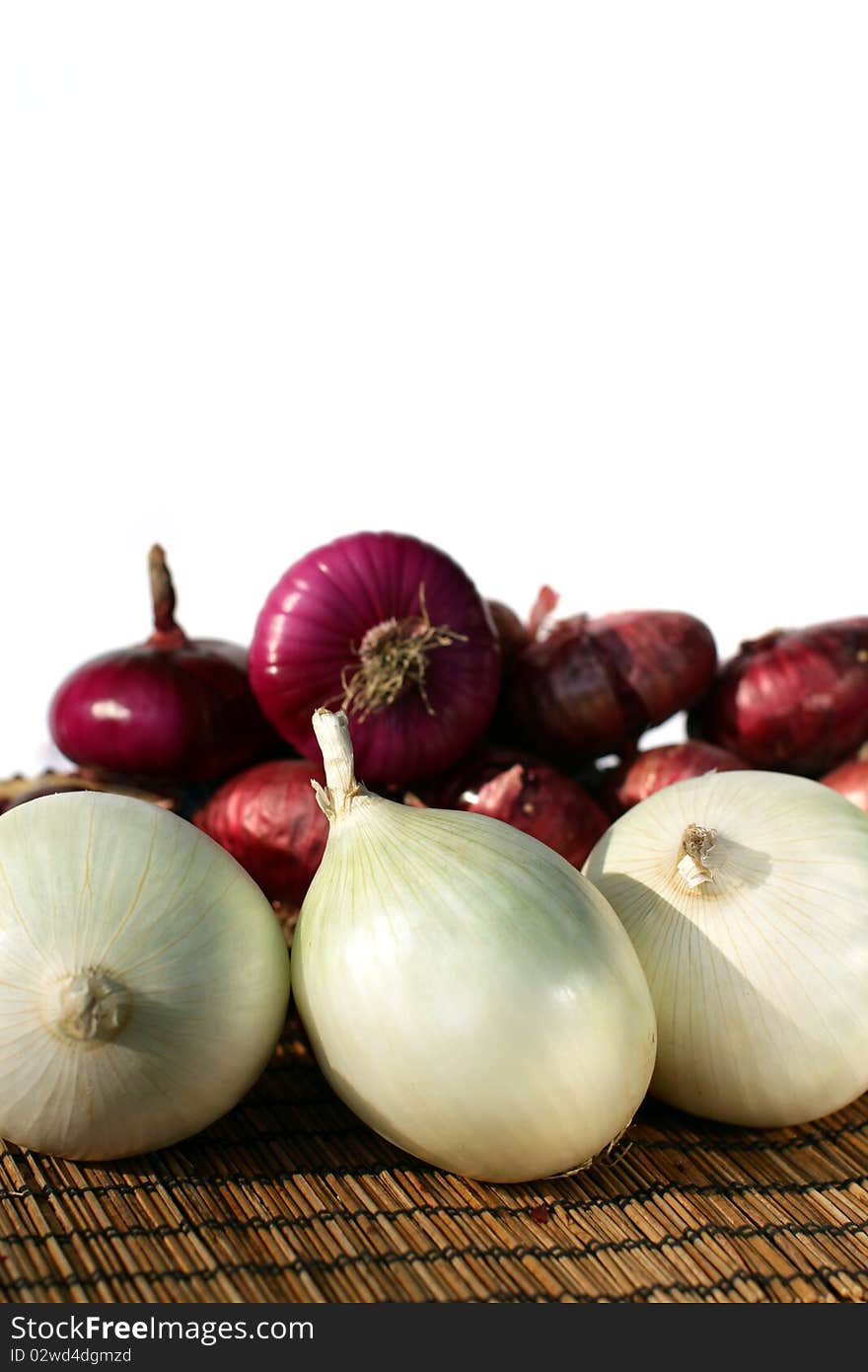 A selection of various onions from the Onion Family