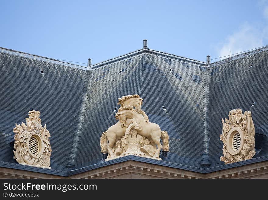 Horses statue and ornated windows