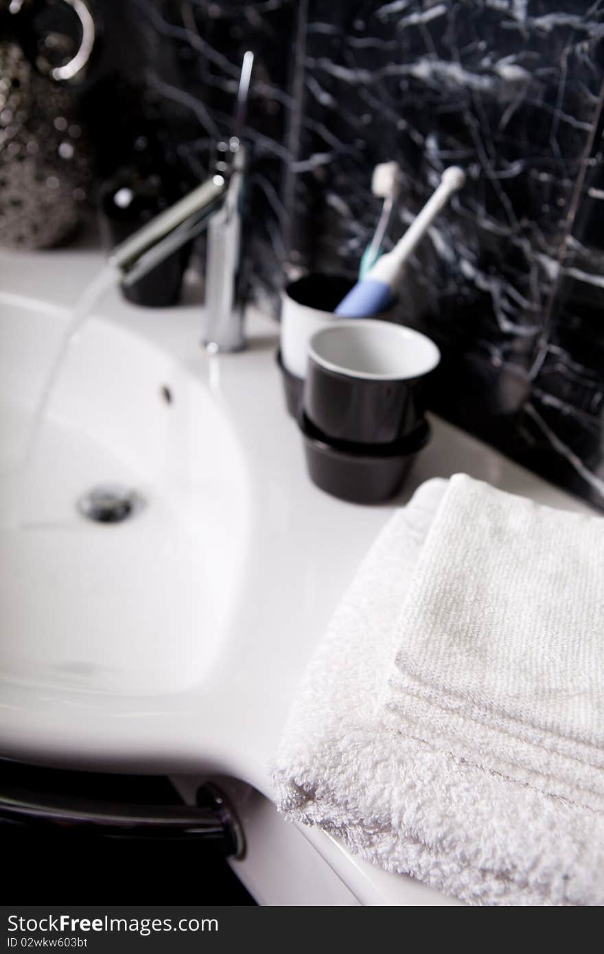 Black And White Bathroom