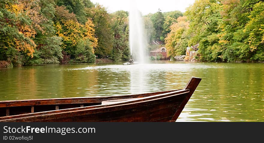 Beautiful park with a lake