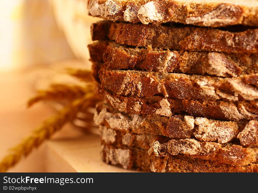 Fresh crackling bread