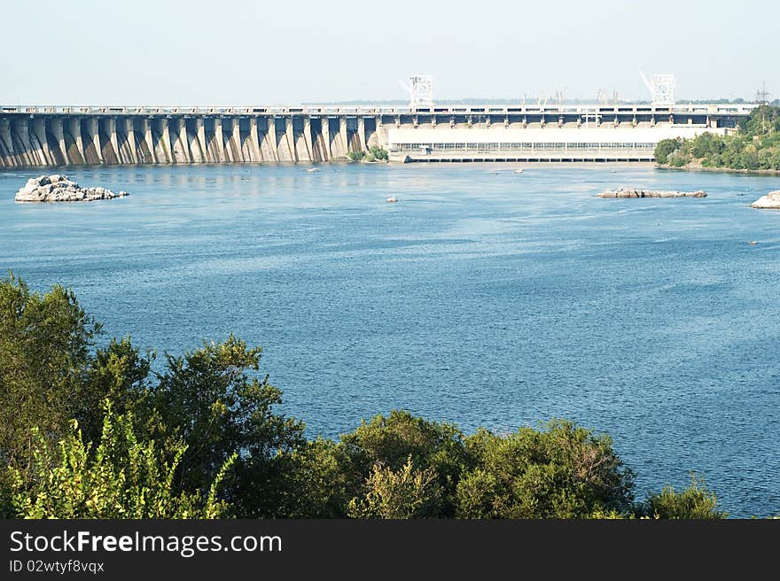 Zaporizhzhya power dam