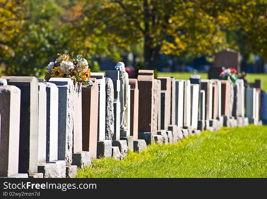 Montreal cemetery senics during the autumn