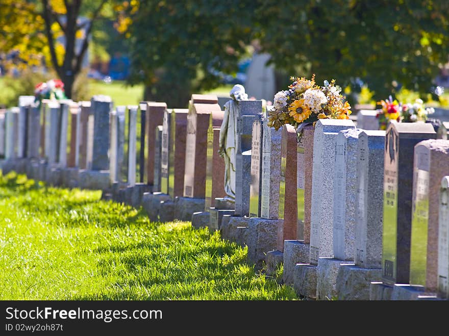 Montreal cemetery senics during the autumn