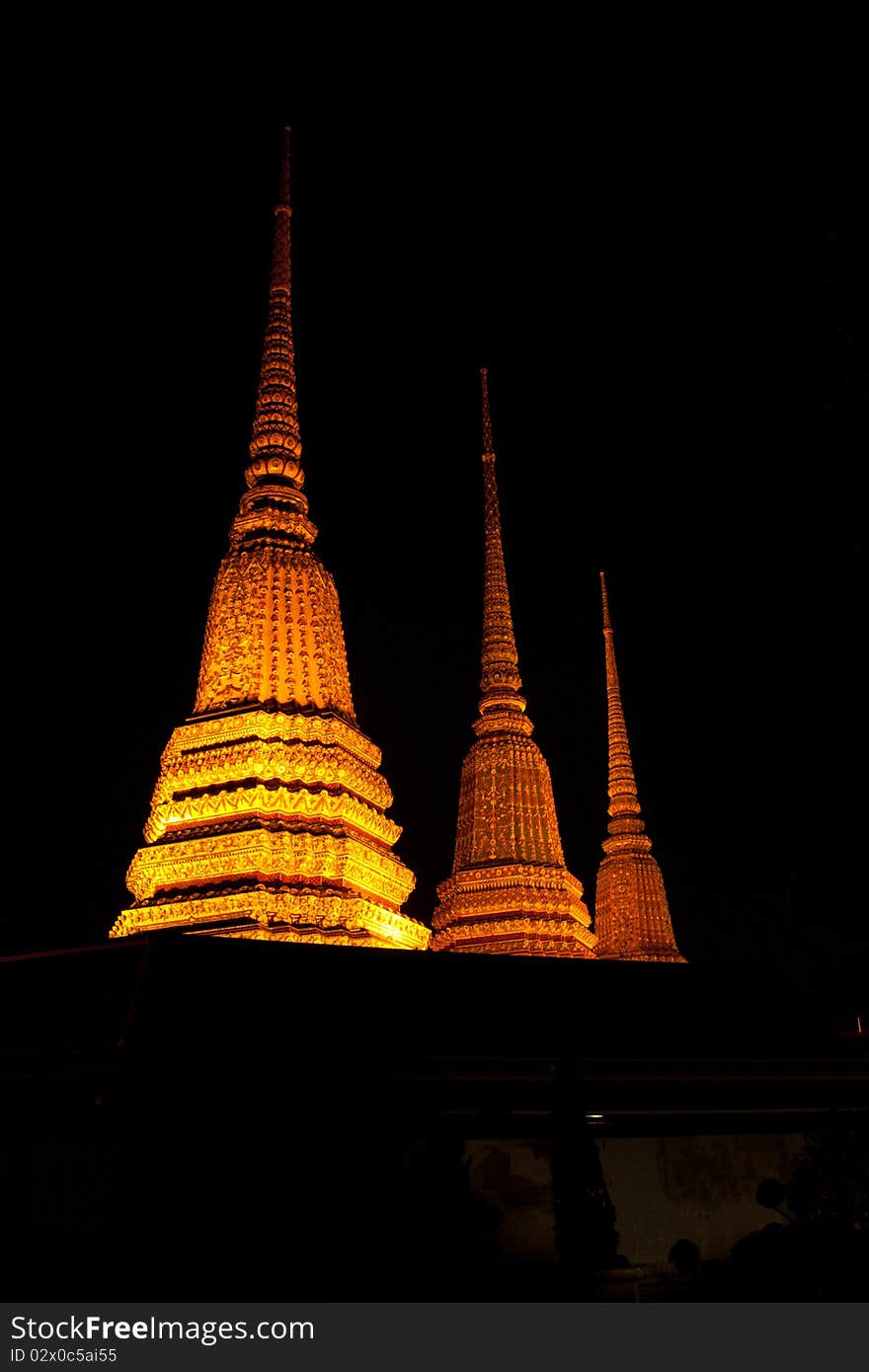 Pagoda at night.