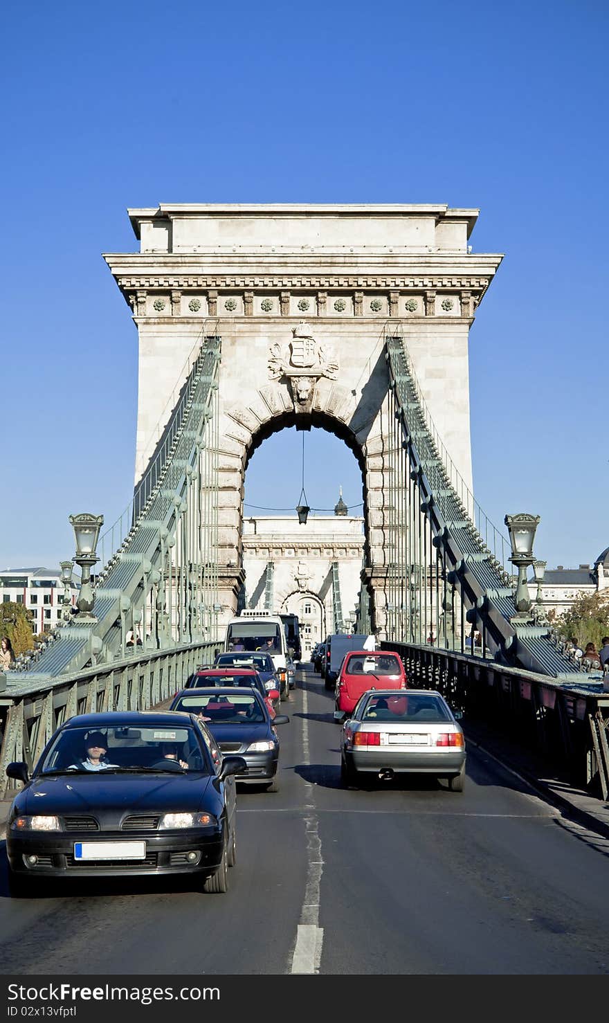 Traffic in Chain Bridge