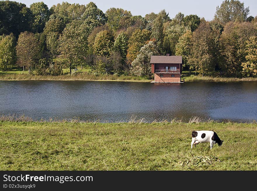 A house floating in the lake