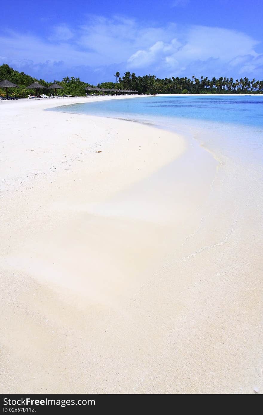 Beautiful beach in olhuveli, maldives. Beautiful beach in olhuveli, maldives