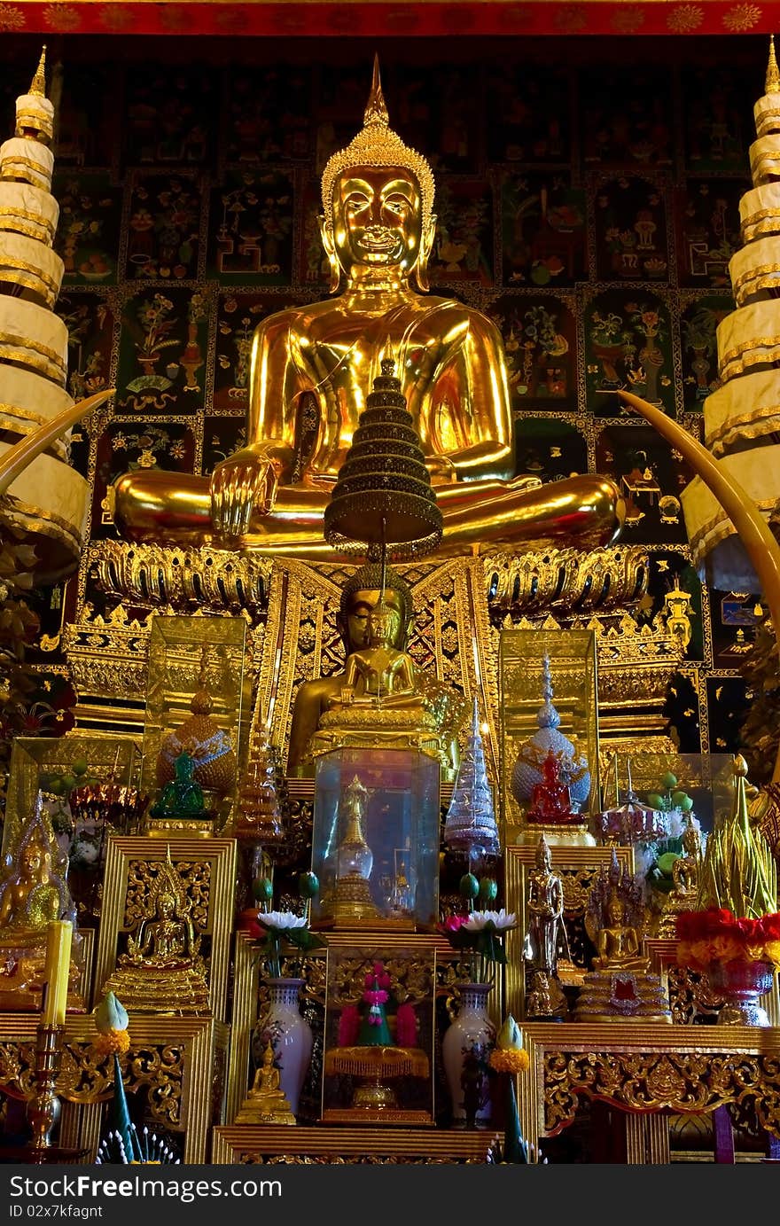 Golden buddha