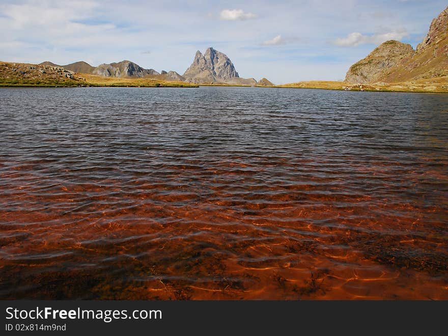 Red water lake at Anayet plateau