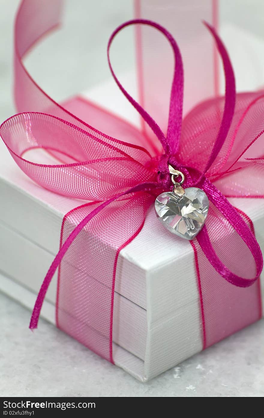 Gift box with ribbon end bow