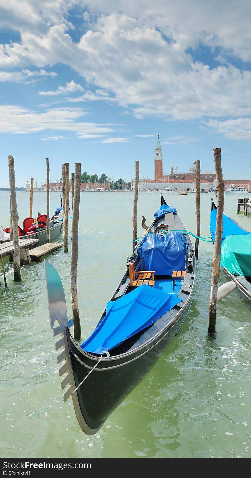 Gondola on the San Marco canal and Church of San Giorgio Maggiore in Venice, Italia. Gondola on the San Marco canal and Church of San Giorgio Maggiore in Venice, Italia.